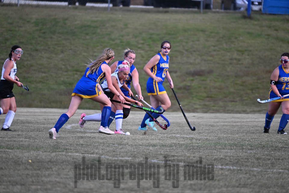 20240909-Stearn-FieldHockey-09068.jpg