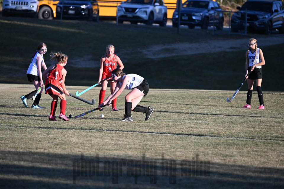 20240910-Stearn-JH_FieldHockey-12170.jpg