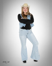 20260517-StudioOne-Elaina_Adams-Magnet-1.jpg
