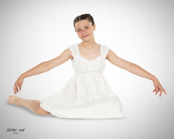 20260517-StudioOne-Ellie_Blackmore-Magnet-04.jpg
