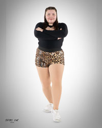 20260517-StudioOne-Lily_McDonald-Magnet-06.jpg