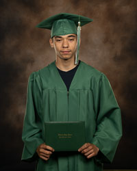 20260604-CapNGown-Perez_Jaiden-Magnet.jpg