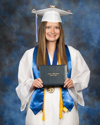 20260603-CapNGown-Andersen_Olivia-Magnet.jpg