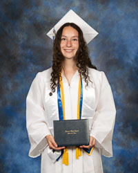 20260603-CapNGown-Carr_Madison-Magnet.jpg