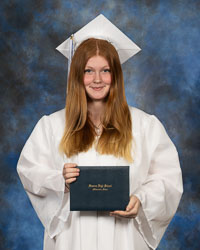 20260603-CapNGown-Currie_Emmah-Magnet.jpg