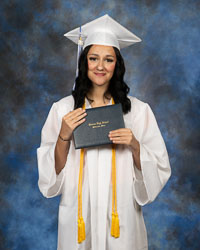 20260603-CapNGown-Krause_Savannah-Magnet.jpg
