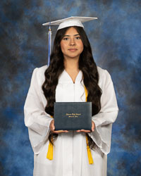 20260603-CapNGown-Maldonado_Jennifer-Magnet.jpg