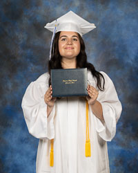 20260603-CapNGown-Morris_Sophia-Magnet.jpg