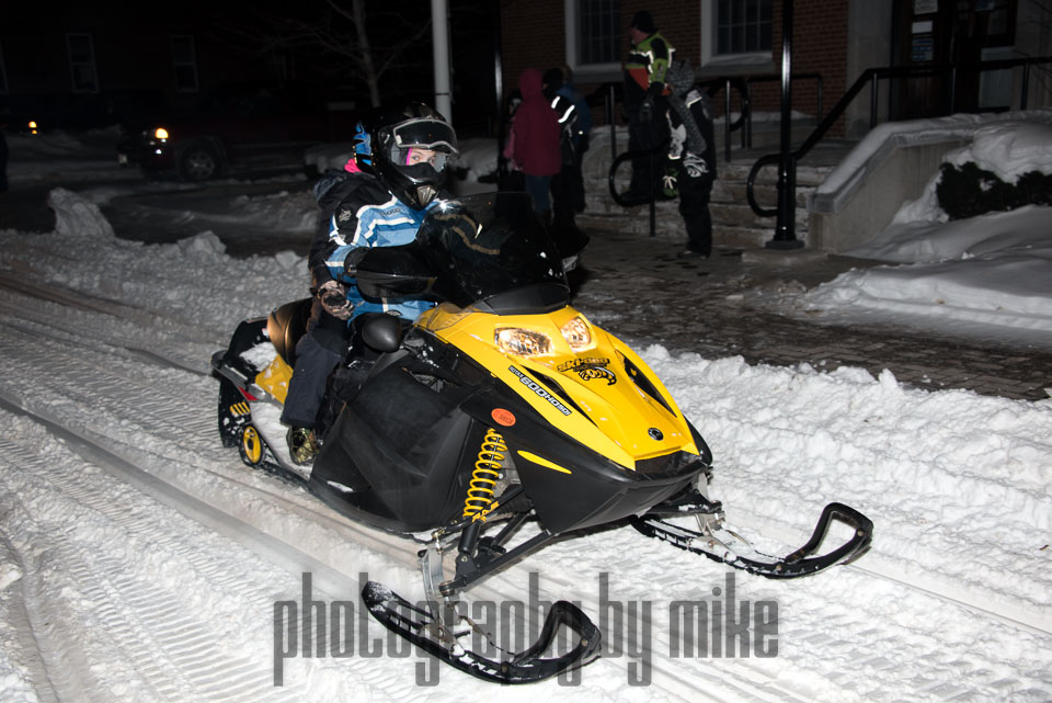 20150213-antique_snowmobile_parade-066-Edit.jpg