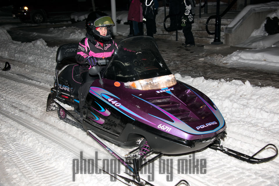 20150213-antique_snowmobile_parade-067-Edit.jpg