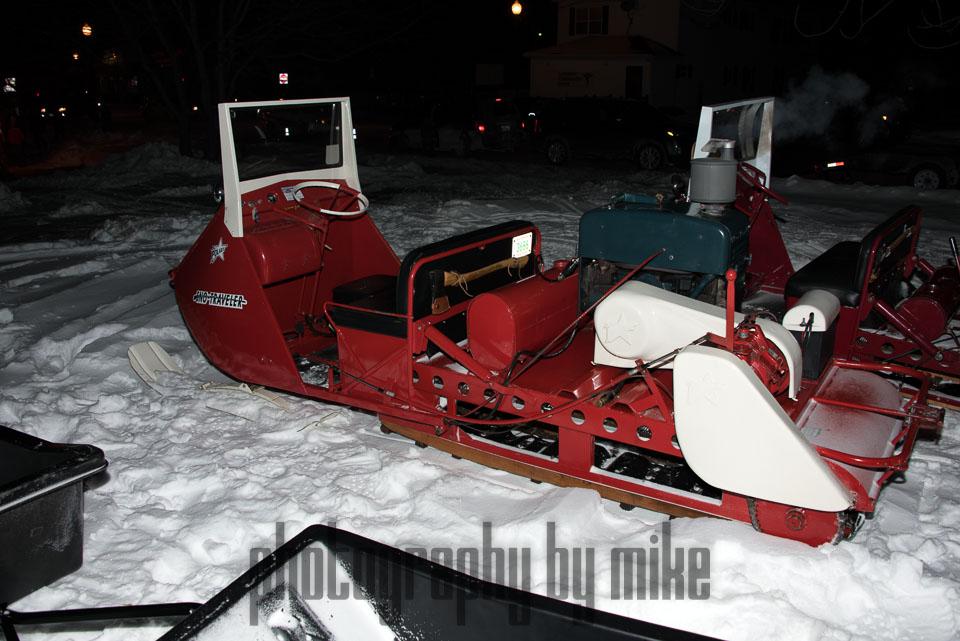 20150213-antique_snowmobile_parade-089-Edit.jpg