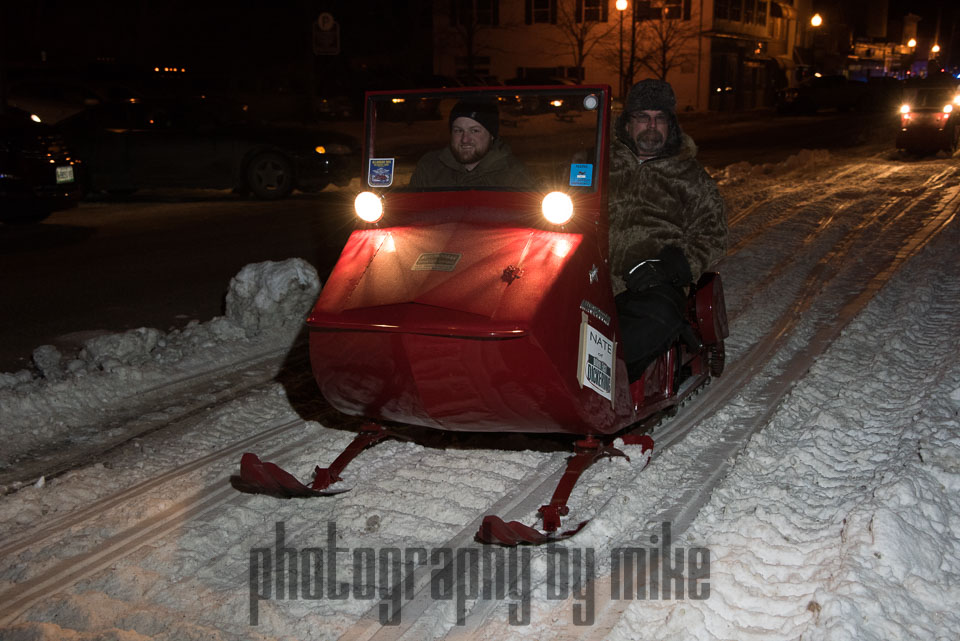 20160212-snowmobile_parade-026.jpg