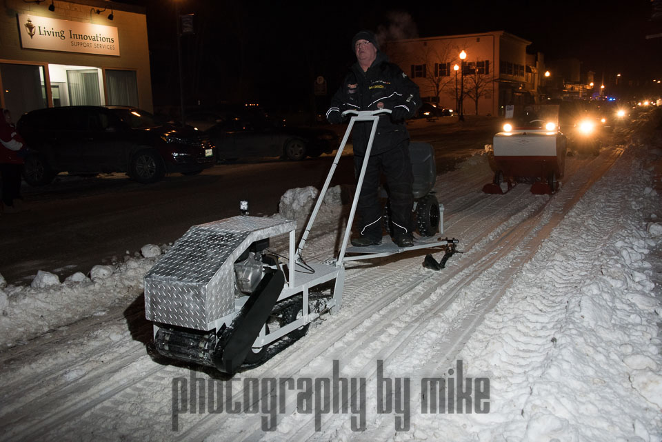 20160212-snowmobile_parade-035.jpg