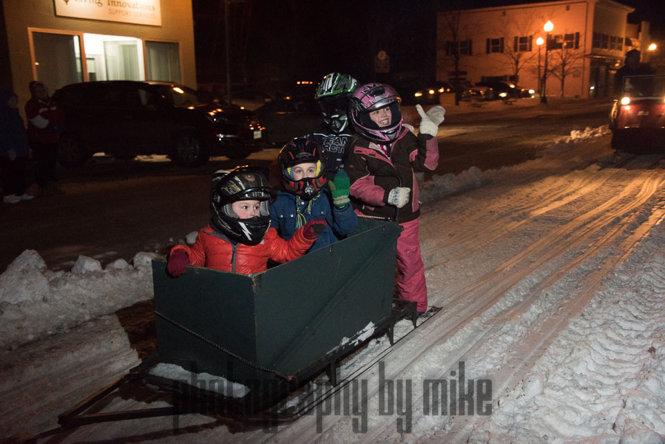 20160212-snowmobile_parade-043.jpg