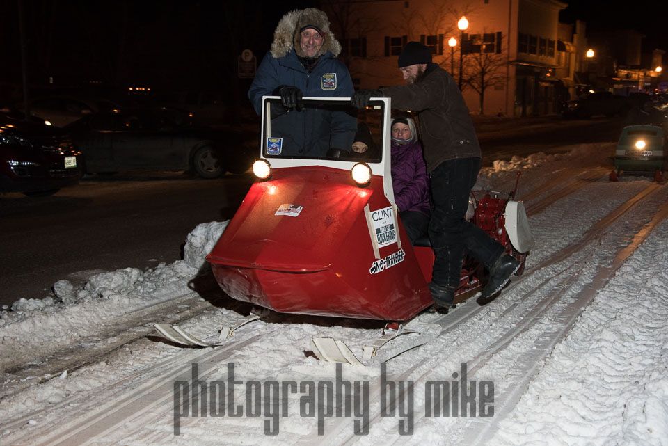 20160212-snowmobile_parade-045.jpg