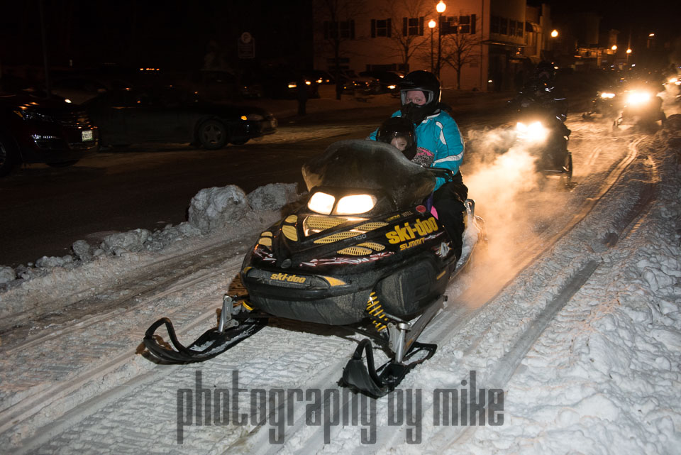 20160212-snowmobile_parade-071.jpg