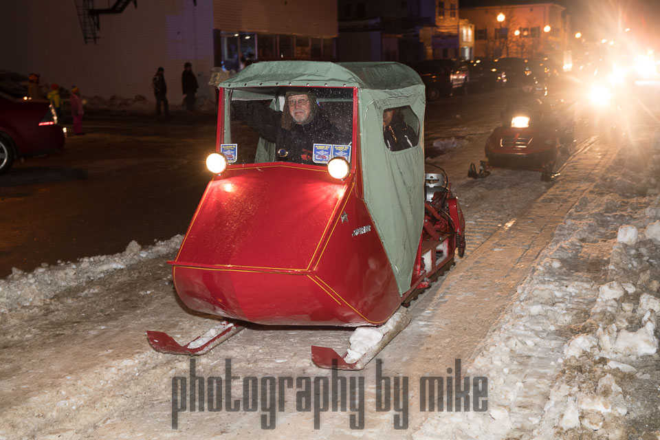 20180216-Snowmobile_Parade-015.jpg