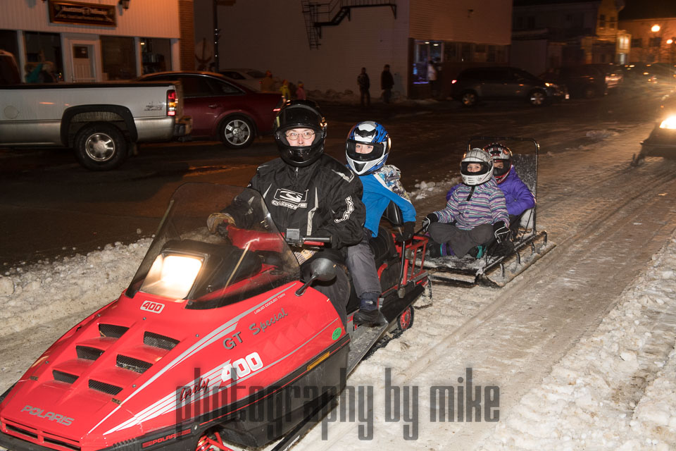 20180216-Snowmobile_Parade-019.jpg