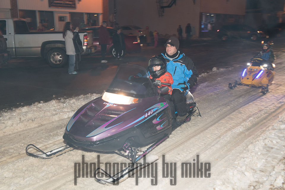 20180216-Snowmobile_Parade-115.jpg